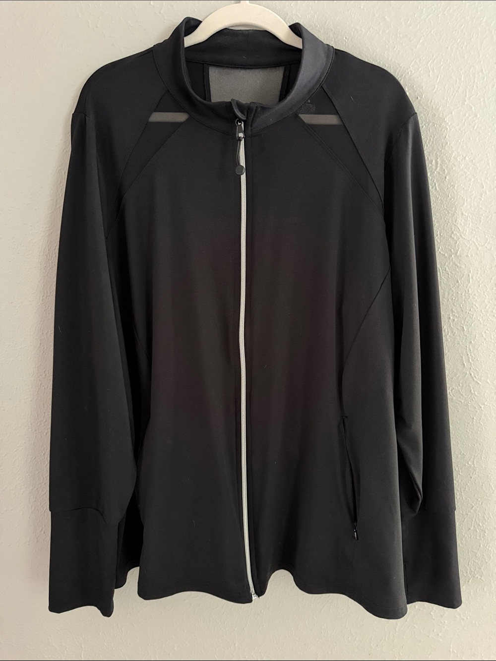 Livi Active Black Full-Zip Jacket with Silver Zip